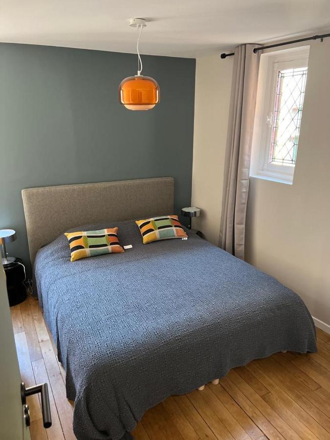 Apartment Le Petit Chateau Du Docteur Cambournac Bourges