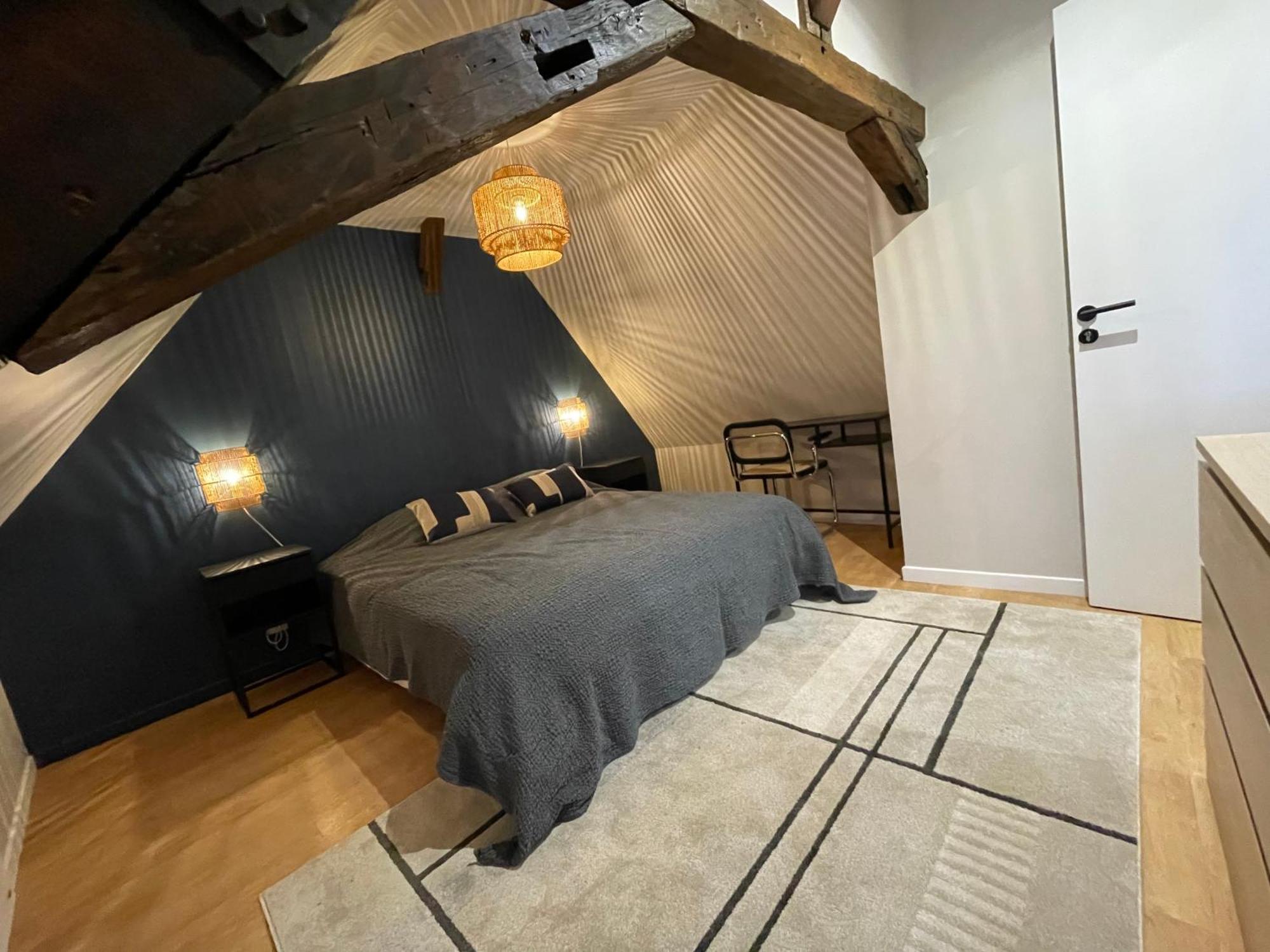 Le Petit Chateau Du Docteur Cambournac Apartment