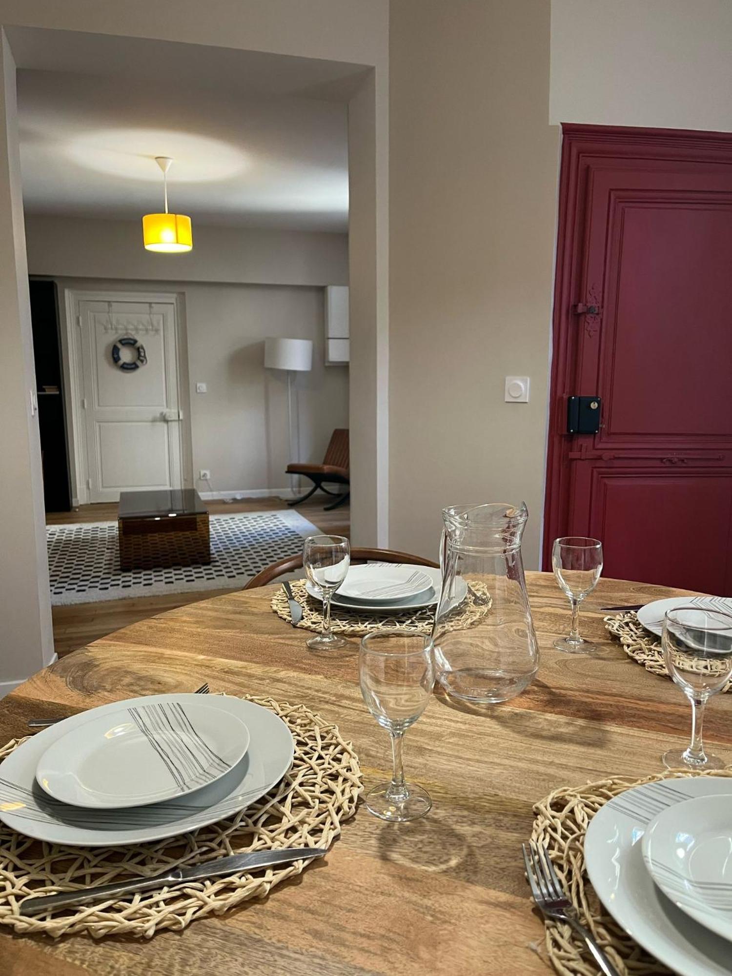 Le Petit Chateau Du Docteur Cambournac Apartment Bourges
